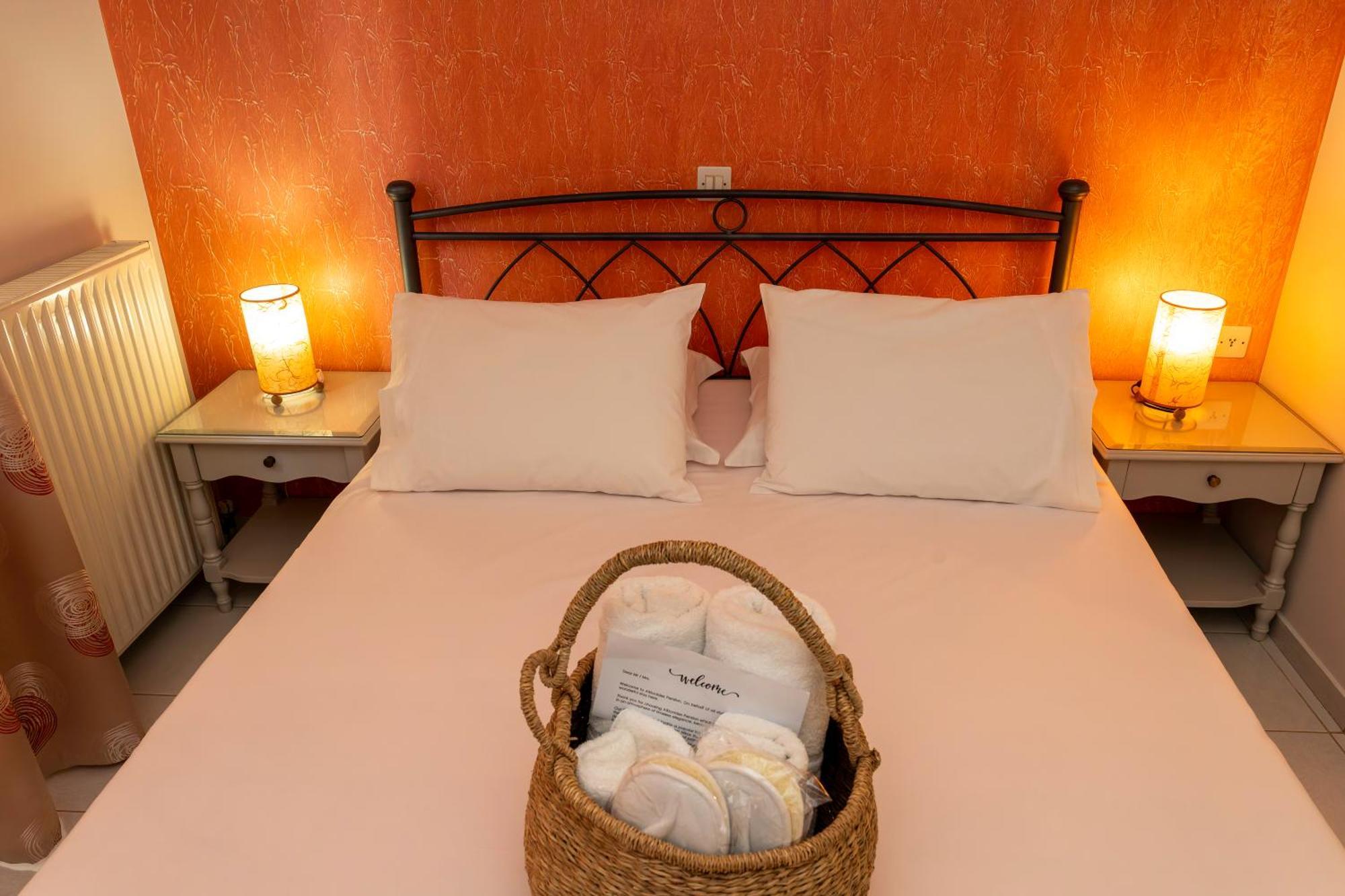 Alkionides Hydra Hotel Екстериор снимка