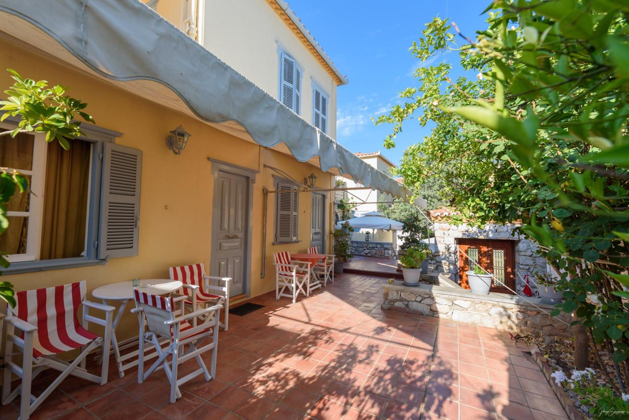 Alkionides Hydra Hotel Екстериор снимка