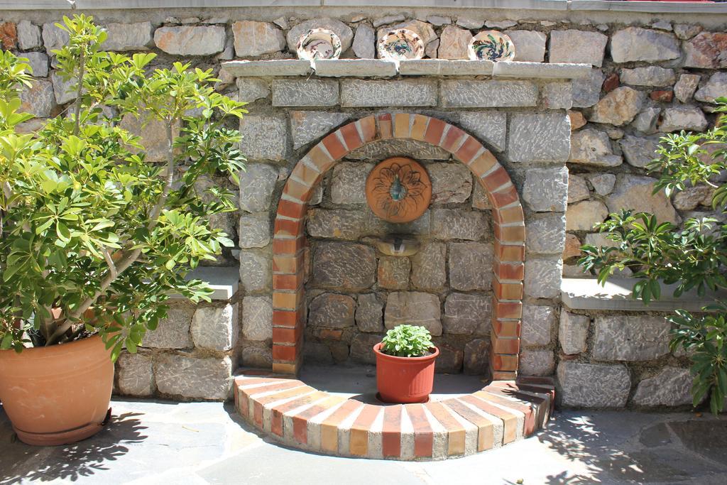 Alkionides Hydra Hotel Екстериор снимка